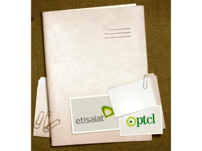seven year old row govt etisalat fail to resolve dispute