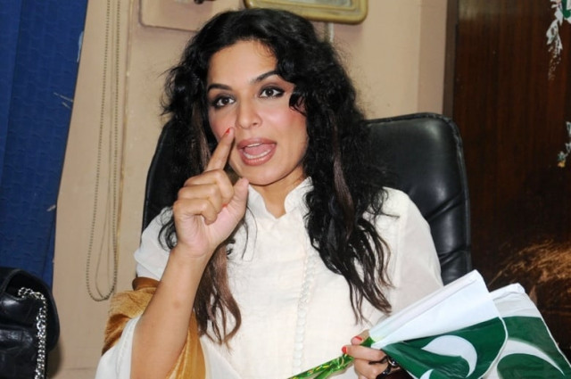 meera addressing a press conference in lahore photo tariq hassan express meera addressing a press conference in lahore photo tariq hassan express