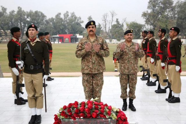 general raheel sharif pays his respects photo app general raheel sharif pays his respects photo app
