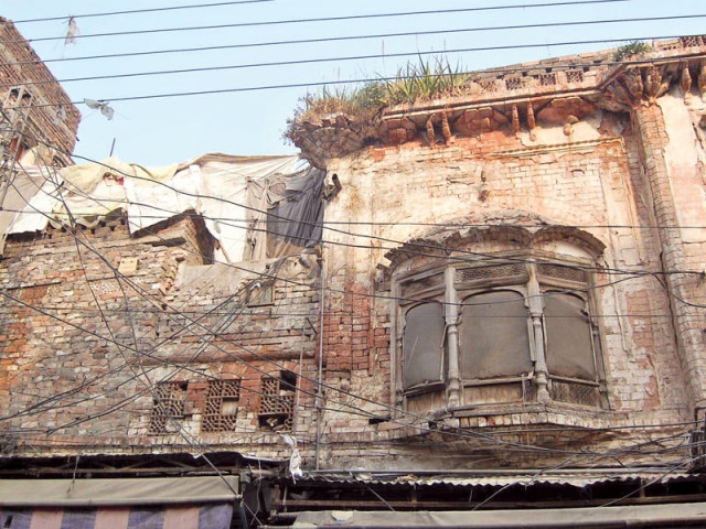the buildings are on their last legs photos muhammad javaid express the buildings are on their last legs photos muhammad javaid express