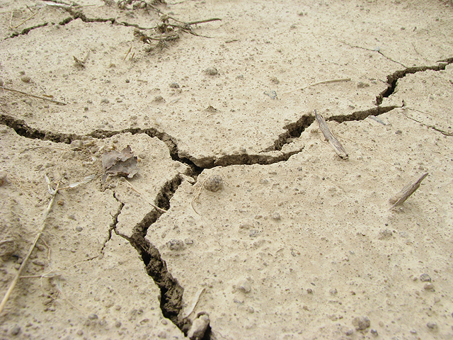 earthquake took place 137 kilometers north west of karachi photo file