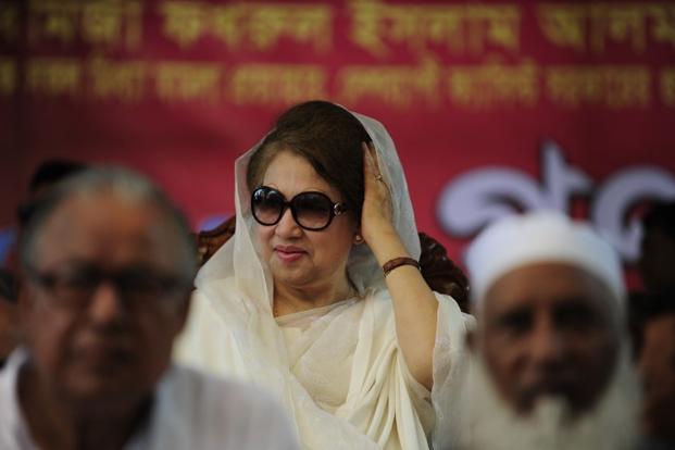 quot i urge all citizens to march to dhaka on december 29 this march is to say 039 no 039 to these farcical elections and to say 039 yes 039 to democracy quot says khaleda zia a two time former prime minister photo afp file