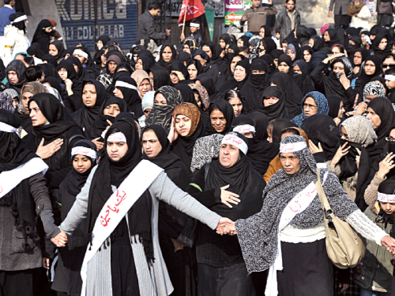 thousands of mourners participated in the chehlum processesion in rawalpindi on tuesday photo muhammad javaid