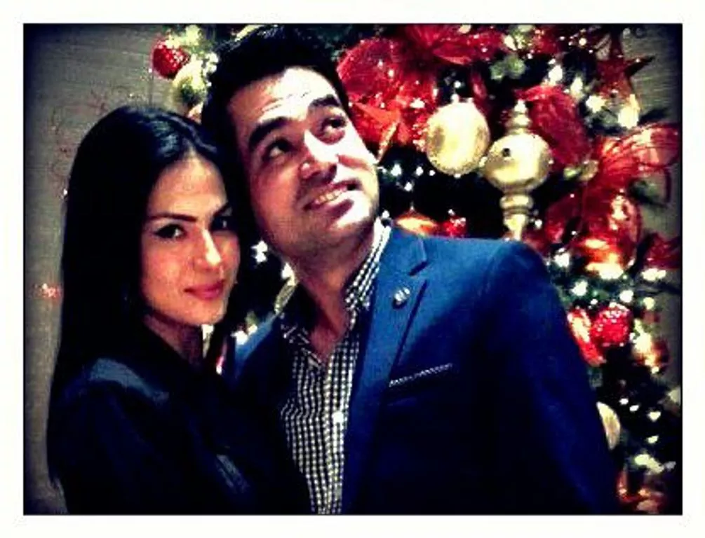 actor veena malik and her husband asad basheer khan khattak photo publicity actor veena malik and her husband asad basheer khan khattak photo publicity