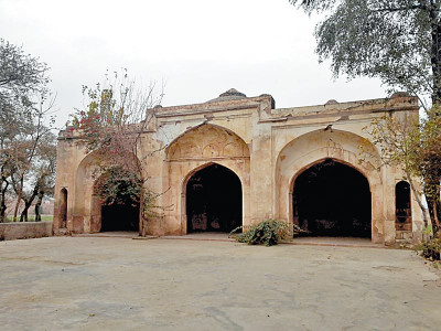 official callousness mughal era mausoleum mosque rusting away in peshawar s suburbs official callousness mughal era mausoleum mosque rusting away in peshawar s suburbs