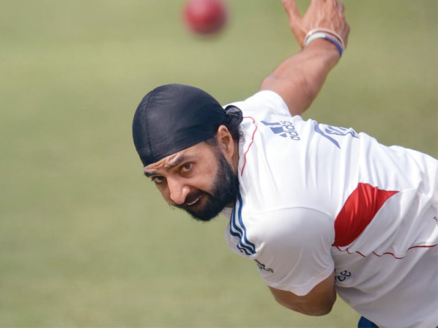 monty panesar is expected to come in as a replacement for retired spinner graeme swann for the fourth test match to be played in melbourne photo afp monty panesar is expected to come in as a replacement for retired spinner graeme swann for the fourth test match to be played in melbourne photo afp