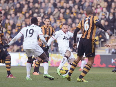 english premier league united deliver remarkable comeback against hull