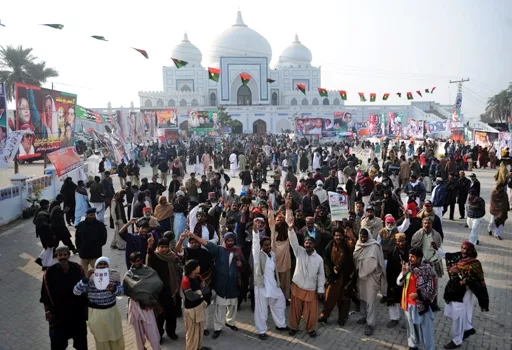 people gathered at the mausoleum of martyrs for bhutto family in garhi khuda bakhsh on december 27 2010 on the third anniversary of the death of the former prime minister benazir bhutto bhutto photo afp people gathered at the mausoleum of martyrs for bhutto family in garhi khuda bakhsh on december 27 2010 on the third anniversary of the death of the former prime minister benazir bhutto bhutto photo afp