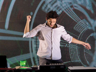 beat droppers dynoman an underground king who rocks the dance floor