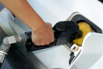 pm keeps oil prices unchanged