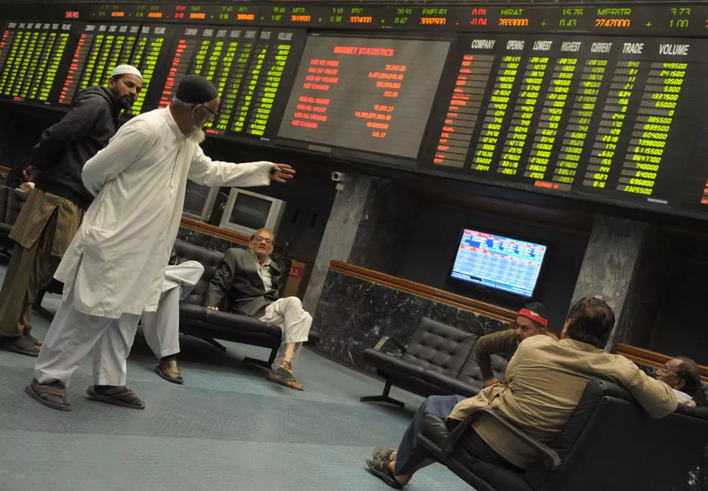 mutual funds continued to post healthy returns in 2013 with 11 out of 25 equity based funds outperforming the benchmark index last year photo afp mutual funds continued to post healthy returns in 2013 with 11 out of 25 equity based funds outperforming the benchmark index last year photo afp