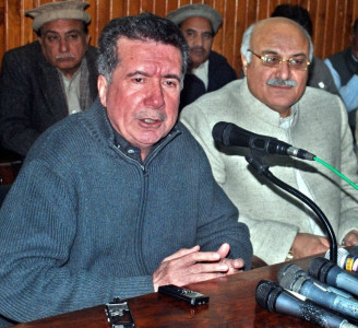 khattak highlights instances of dehumanisation in conflicts