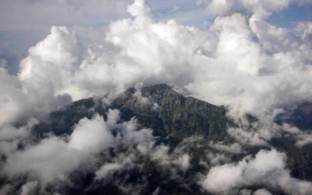 margalla hills hiding in the clouds as monsoon rains are continued in the twin cities of islamabad and rawalpindi photo online margalla hills hiding in the clouds as monsoon rains are continued in the twin cities of islamabad and rawalpindi photo online