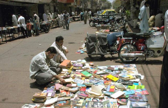 a photo of stalls on the road photo cps a photo of stalls on the road photo cps