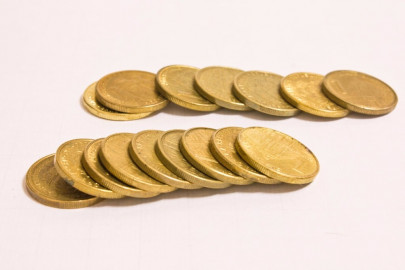 snatching armed motorcyclists deprive woman of gold cash snatching armed motorcyclists deprive woman of gold cash