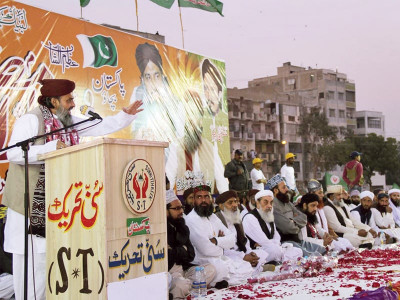 sunni tehreek rally qadri pleads for welfare state sunni tehreek rally qadri pleads for welfare state