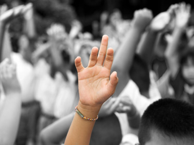 why i teach my daughter to raise her hand why i teach my daughter to raise her hand