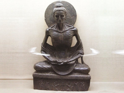 of art and ownership a gandhara tug of war