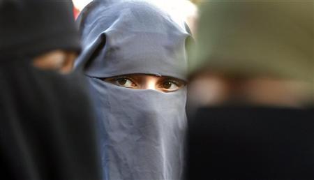 32% of Pakistanis say niqab most appropriate dress for women: survey