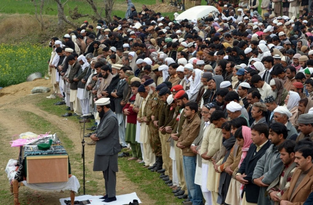 pakistani villagers and military personnel offer funeral prayers for a pakistani soldier photo afp pakistani villagers and military personnel offer funeral prayers for a pakistani soldier photo afp