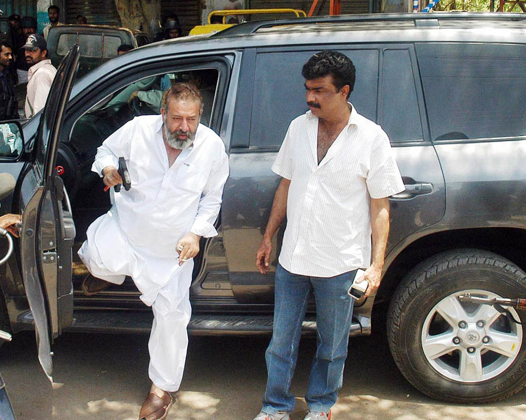 chaudhry aslam l was known to his colleagues by several names encounter specialist baba police yaaron ka yaar friend of friends photo online