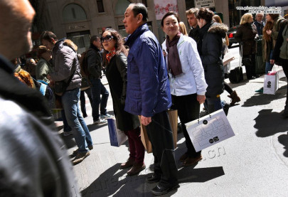 china has world s most outbound tourists report