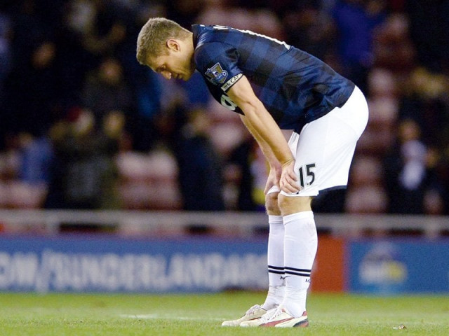 should manchester united lose to visiting swansea city today david moyes s side will have suffered four consecutive defeats from all competitions photo reuters should manchester united lose to visiting swansea city today david moyes s side will have suffered four consecutive defeats from all competitions photo reuters