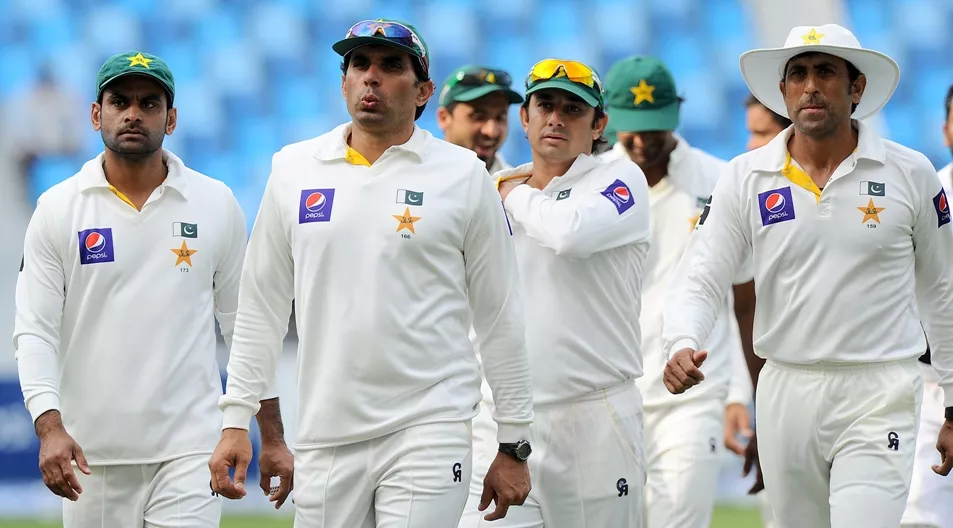 misbah ul haq 2l and teammates leave the field at the end of the second test match between pakistan and sri lanka at the dubai international cricket stadium in dubai on january 12 2014 photo afp misbah ul haq 2l and teammates leave the field at the end of the second test match between pakistan and sri lanka at the dubai international cricket stadium in dubai on january 12 2014 photo afp