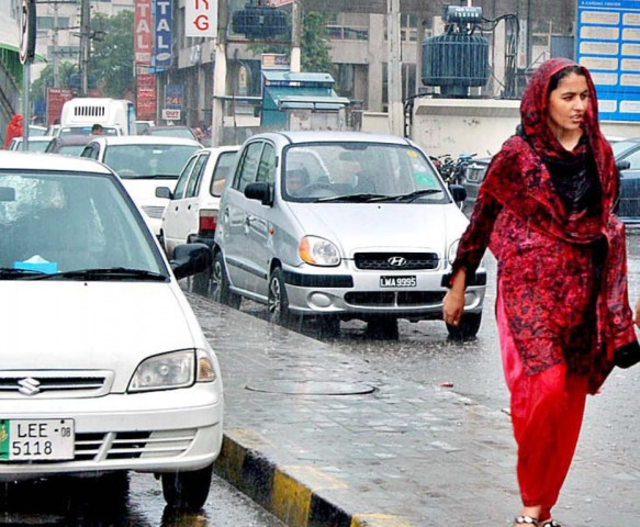 a woman walking in lahore photo app