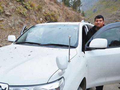 politicians under assault amir muqam escapes bomb attack