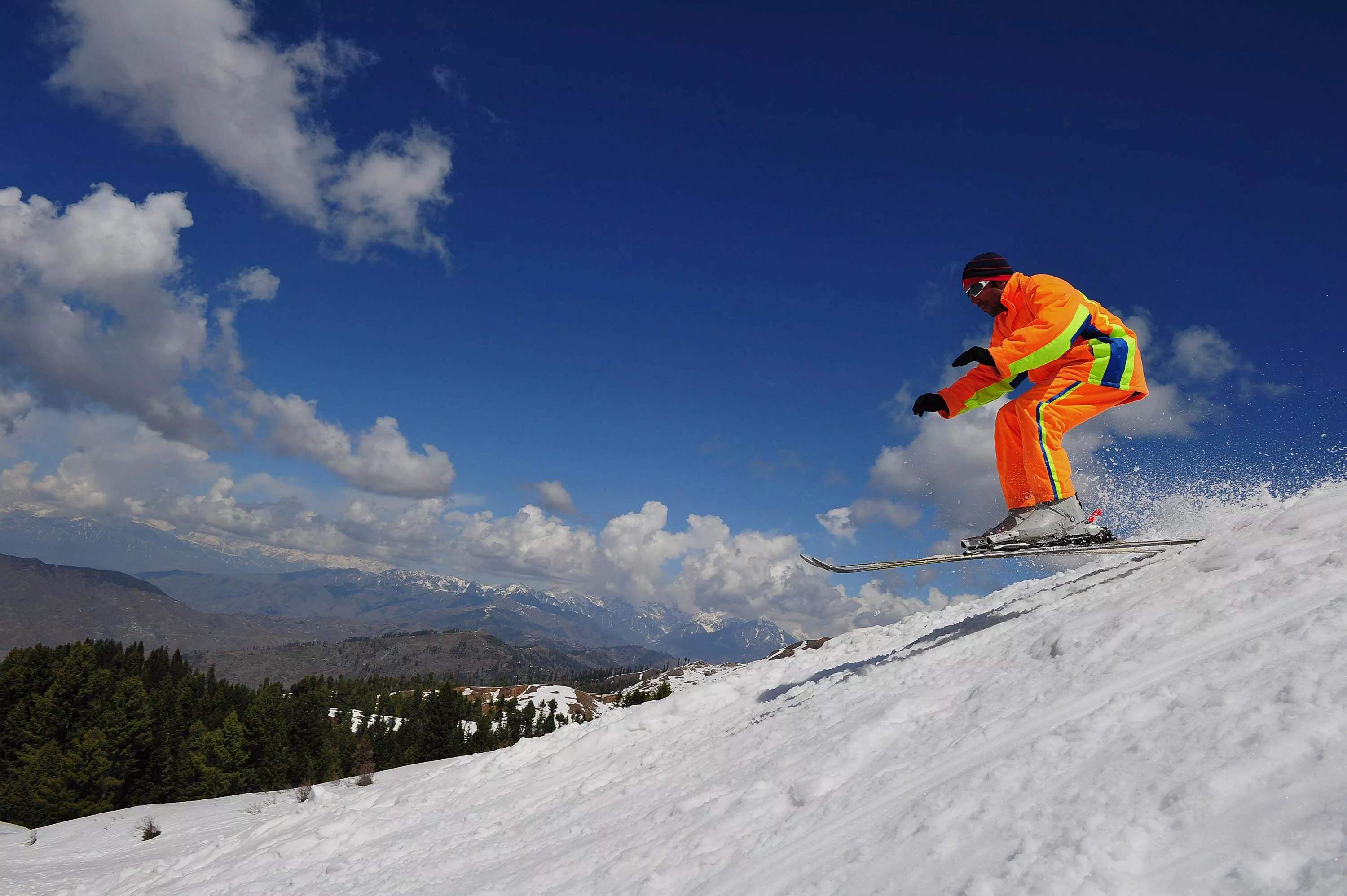 the national championship will feature teams from punjab sindh islamabad hec alpine club of pakistan pakistan air force army and defending champions g b scouts photo afp file the national championship will feature teams from punjab sindh islamabad hec alpine club of pakistan pakistan air force army and defending champions g b scouts photo afp file
