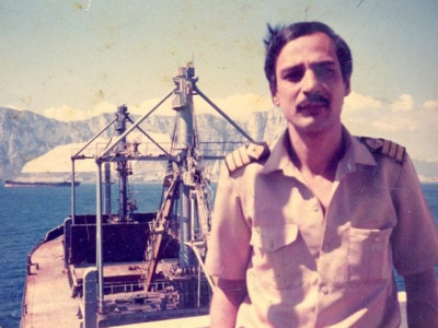 travelling the world amongst the roaring sea memories of a pakistani sailor