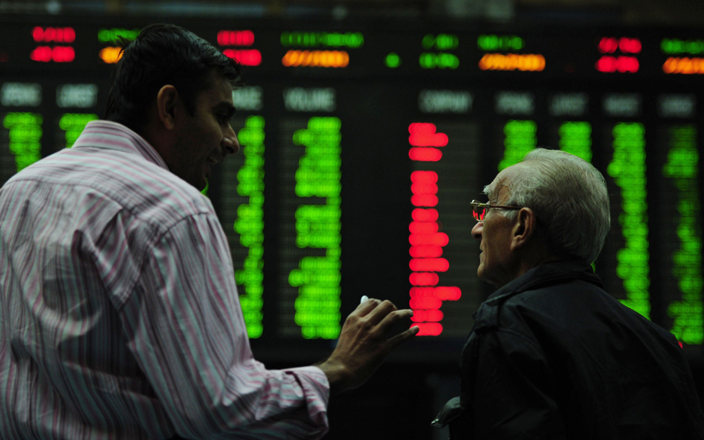 trade volumes rose to 348 million shares compared with wednesday s tally of 306 million photo afp