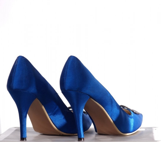 model marie helvin says tape your toes to walk in a steady manner photo file model marie helvin says tape your toes to walk in a steady manner photo file