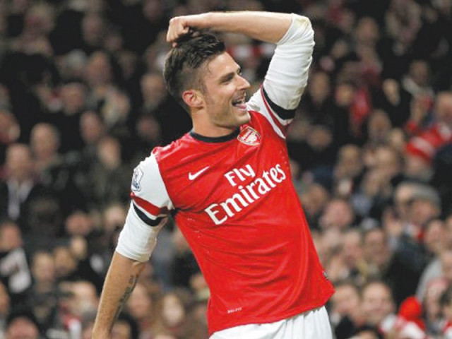 arsenal will be looking to continue their four match winning streak and remain top of the table as manchester city trail just one point behind photo afp arsenal will be looking to continue their four match winning streak and remain top of the table as manchester city trail just one point behind photo afp