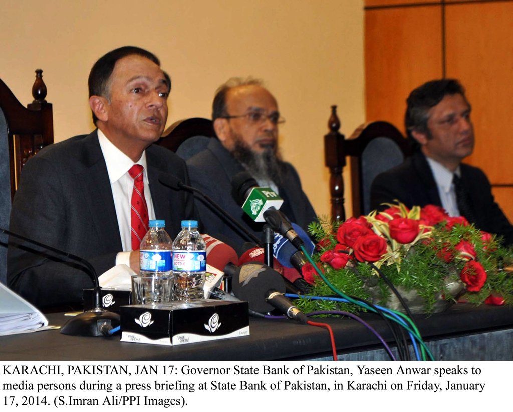 governor state bank yaseen anwar addressing a press conference at the sbp on january 17 2013 photo ppi