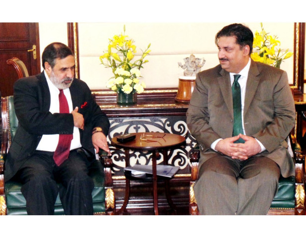 indian and pakistani ministers for commerce shri anand sharma and khurram dastagir khan met in new delhi on january 18 2014 photo pid indian and pakistani ministers for commerce shri anand sharma and khurram dastagir khan met in new delhi on january 18 2014 photo pid