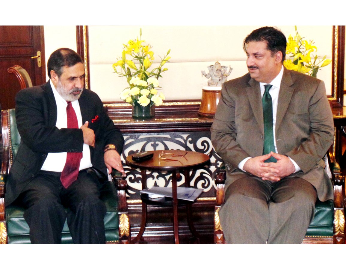 indian and pakistani ministers for commerce shri anand sharma and khurram dastagir khan met in new delhi on january 18 2014 photo pid