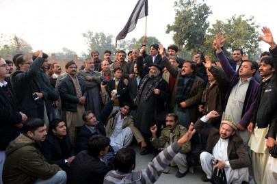 registering loss k p journalists protest against attack on express media group employees registering loss k p journalists protest against attack on express media group employees