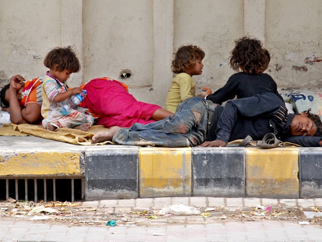 poor hygiene pollution overcrowding cited as main causes by specialist photo express shahbaz malik poor hygiene pollution overcrowding cited as main causes by specialist photo express shahbaz malik