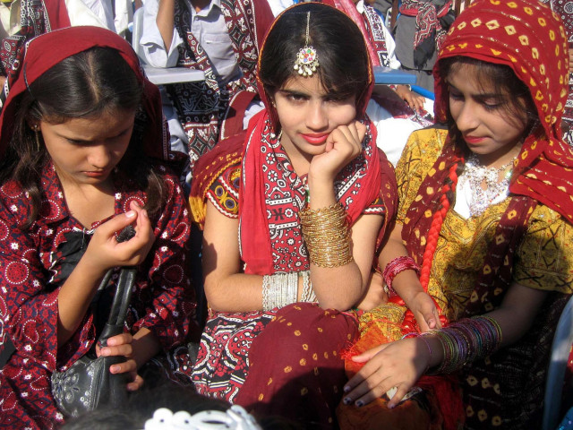 young girl 039 s wear traditional sindhi dresses photo ppi
