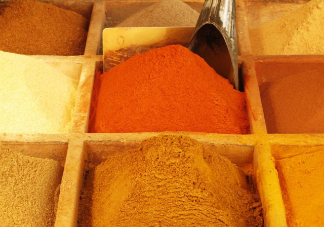 sprinkle some turmeric or garam masala to your dish to enhance the flavour of your food item photo file sprinkle some turmeric or garam masala to your dish to enhance the flavour of your food item photo file
