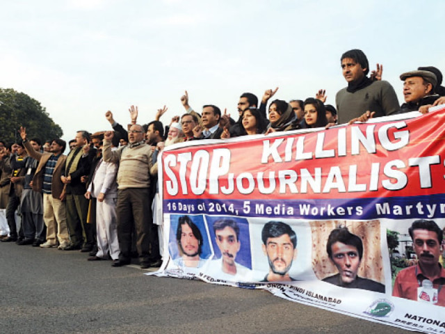 the protesters near d chowk photo express the protesters near d chowk photo express