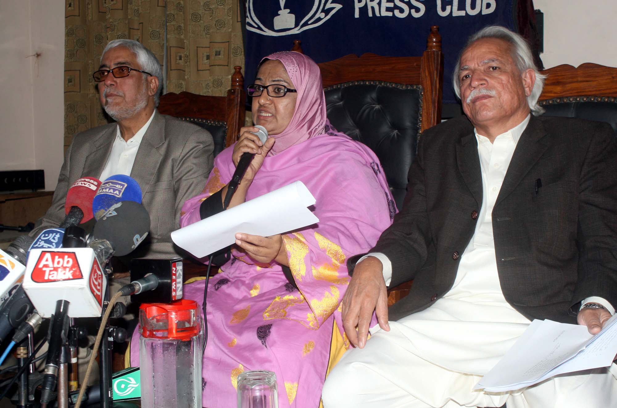 khairun nisa memon speaks at karachi press club photo ppi