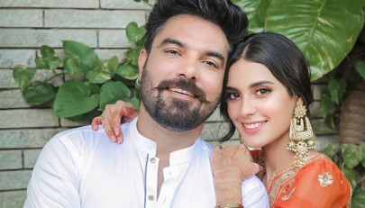 powerful women glow differently yasir hussain powerful women glow differently yasir hussain