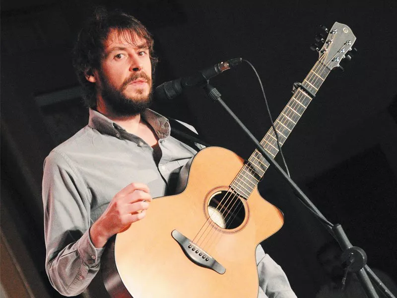 sam carter above recipient of the horizon award enthralled the audience with his guitar based arrangements photo courtesy tehzeeb foundation sam carter above recipient of the horizon award enthralled the audience with his guitar based arrangements photo courtesy tehzeeb foundation