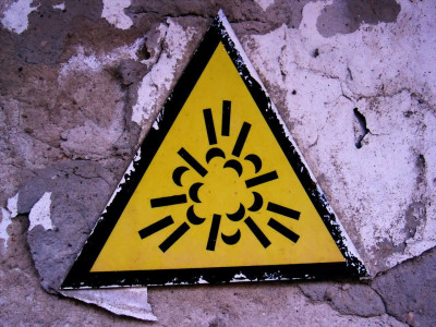 ied blast senator s house targeted