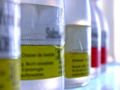 plea seeks curbs on open sale of acid plea seeks curbs on open sale of acid