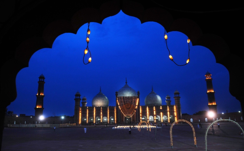 file photo of badshahi masjid the mosque from which the slippers were stolen photo afp