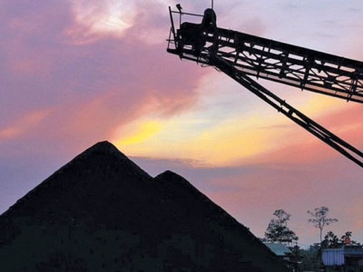 thar block court grants stay against coal mining contract